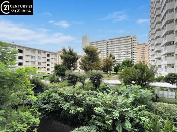 戸山ハイツ２７号棟