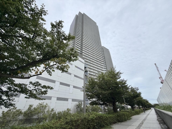 Ｗ　Ｃｏｍｆｏｒｔ　Ｔｏｗｅｒｓ　Ｗｅｓｔ
