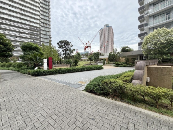Ｗ　Ｃｏｍｆｏｒｔ　Ｔｏｗｅｒｓ　Ｗｅｓｔ