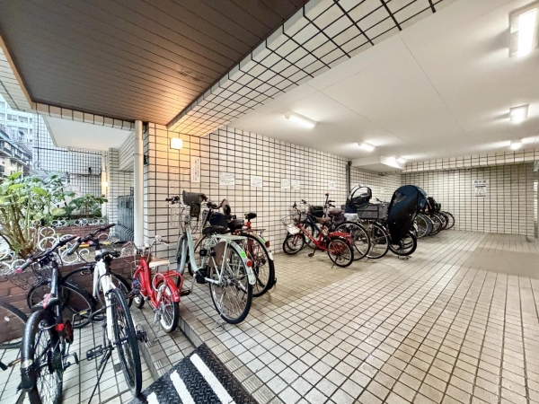 池袋ダイカンプラザ