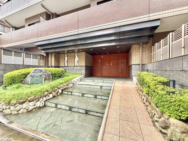日神パレステージ信濃町