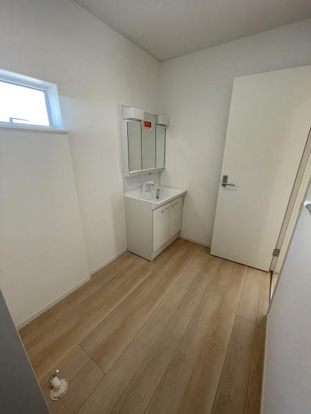 菊陽町津久礼1号棟　新築戸建