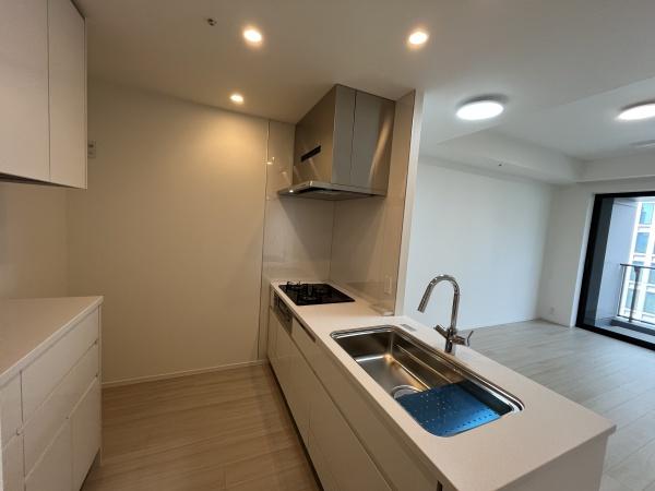 WORLD　TOWER　RESIDENCE
