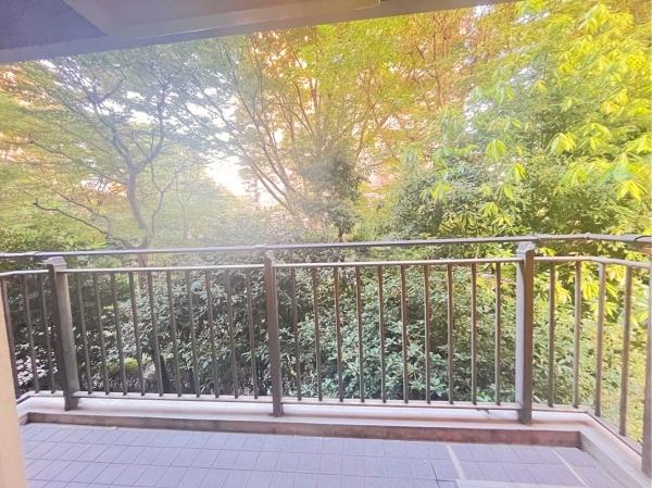 広尾ガーデンヒルズウエストヒルK棟(バルコニー)