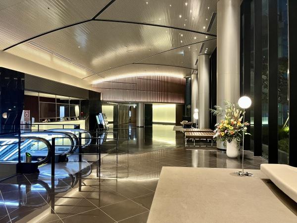 ドゥ・トゥール　ＥＡＳＴ