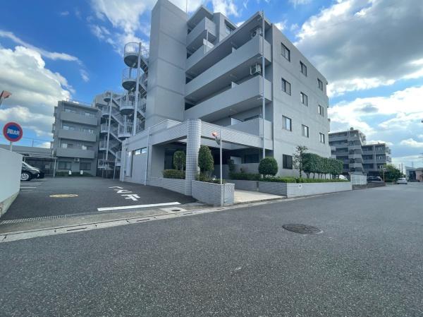 パシフィックパレス姫宮201号室