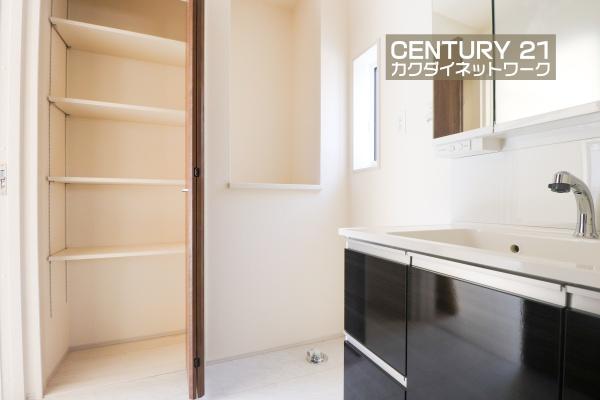 久喜市青毛１丁目　全４棟　４号棟