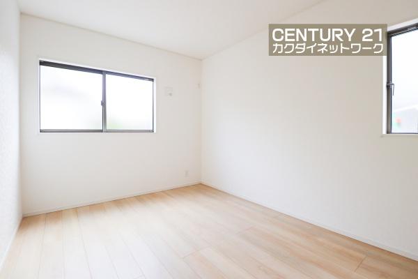 白岡市小久喜第１４　全２棟　１号棟