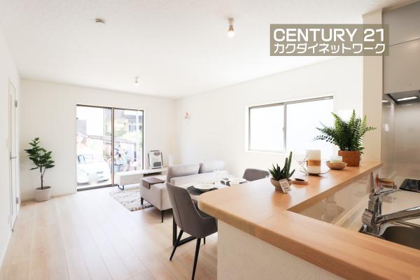 白岡市小久喜第１４　全２棟　２号棟