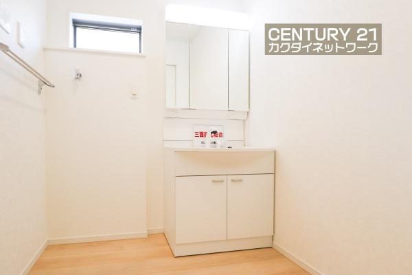 白岡市小久喜第１４　全２棟　２号棟