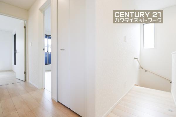 白岡市小久喜第１４　全２棟　２号棟