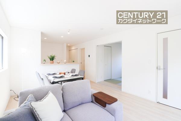 白岡市小久喜第１４　全２棟　２号棟