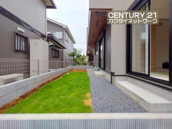 白岡市西３丁目　全１棟