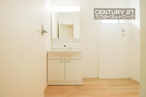 久喜市吉羽第８　全3棟　２号棟