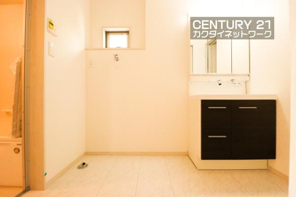 久喜市久喜東１丁目　全３棟　１号棟