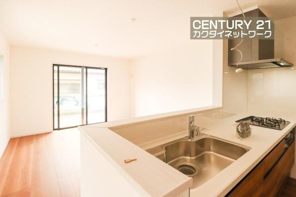 久喜市久喜東１丁目　全３棟　２号棟