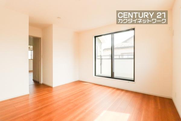 久喜市久喜東１丁目　全３棟　２号棟