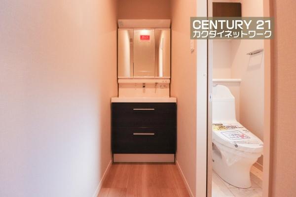 久喜市本町5丁目 全2棟 3号棟(洗面台・洗面所)