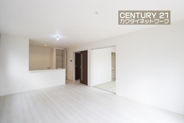 第1幸手円藤内 全1棟 1号棟(リビング)