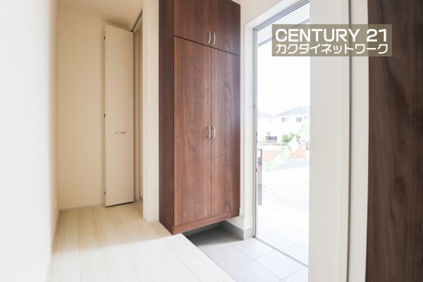 第1幸手円藤内 全1棟 1号棟(玄関)