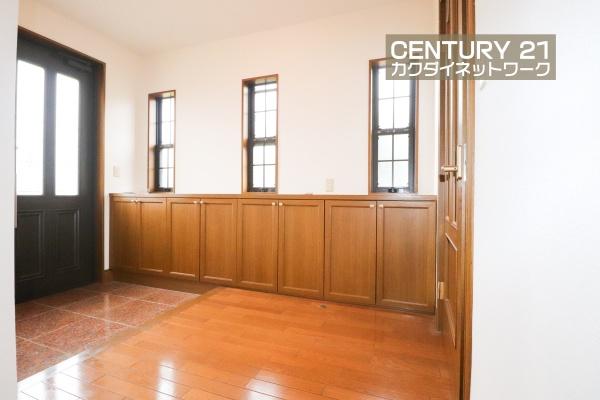 加須市大越の中古一戸建て(玄関)