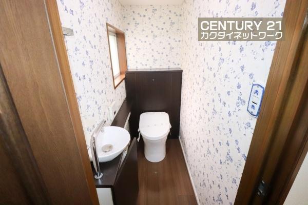 幸手市香日向2丁目の中古一戸建て(トイレ)