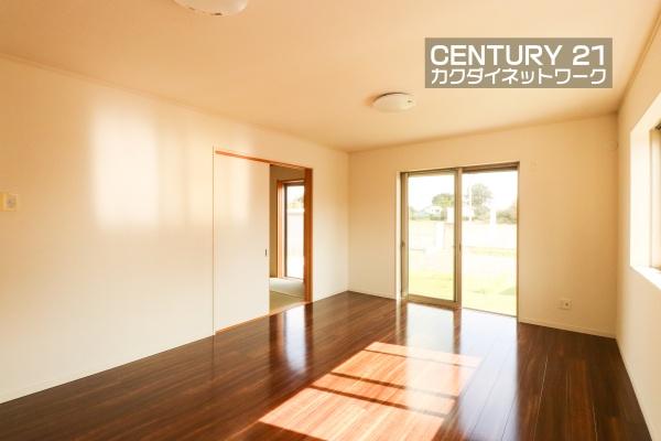 北葛飾郡杉戸町大字堤根の中古一戸建て(リビング)