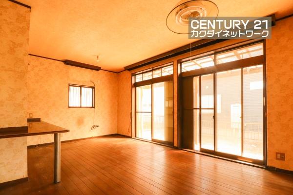 北葛飾郡杉戸町大字下高野の中古一戸建て(リビング)