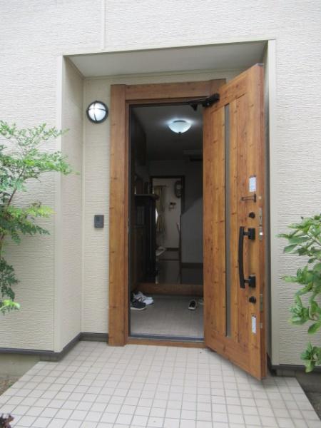 羽生市南羽生2丁目の中古一戸建て(玄関)