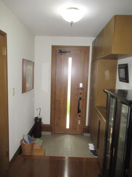 羽生市南羽生2丁目の中古一戸建て(玄関)