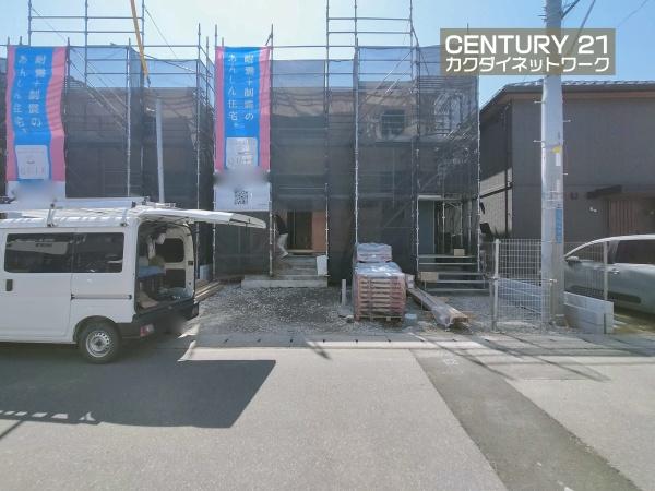 久喜市青毛第３　全３棟　１号棟