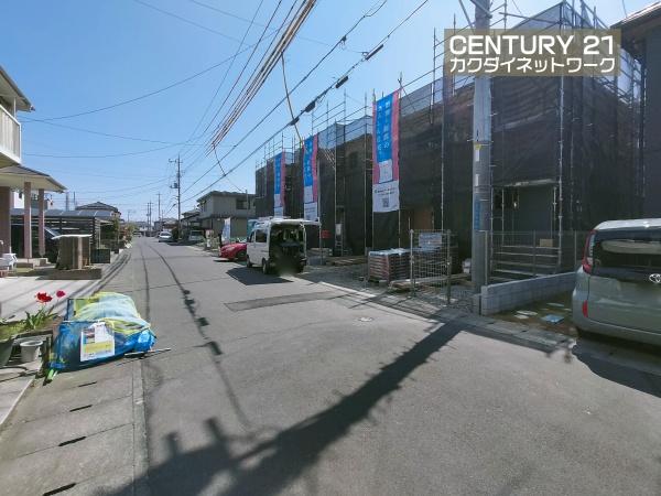 久喜市青毛第３　全３棟　１号棟