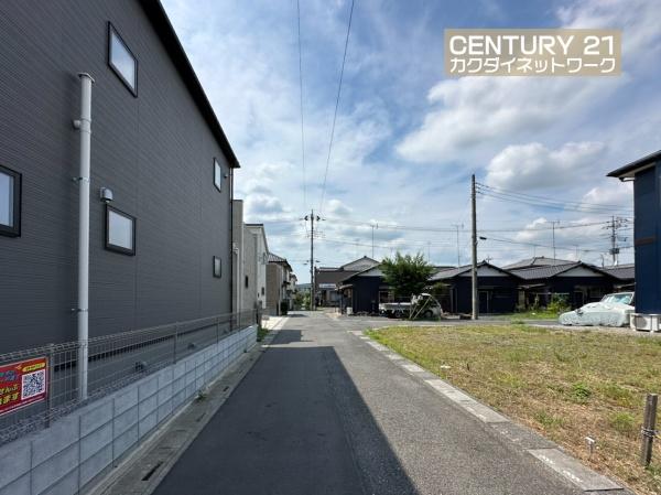 幸手市東４丁目　全２棟　１号棟