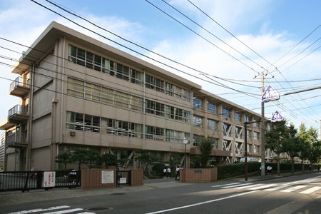 ブランシール横須賀中央(横須賀市立常葉中学校)