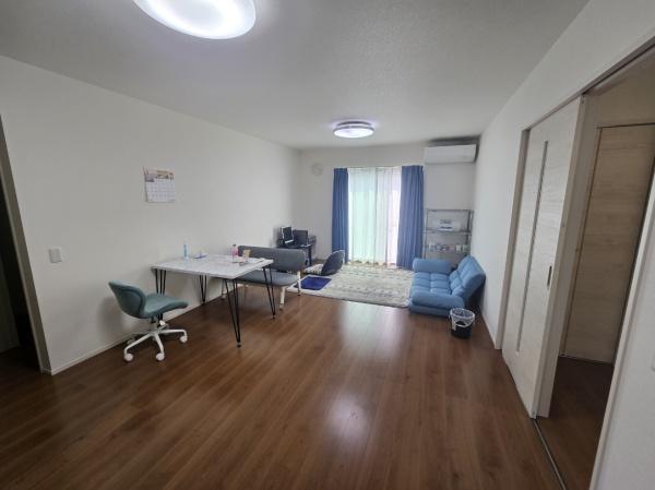 前原西築浅中古戸建