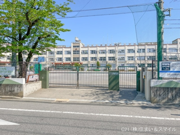 ライオンズマンション西新井高道公園(足立区立西新井第二小学校)
