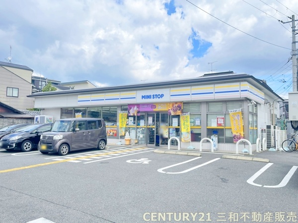 京都市右京区太秦森ケ西町の新築一戸建(ミニストップ太秦一ノ井町店)