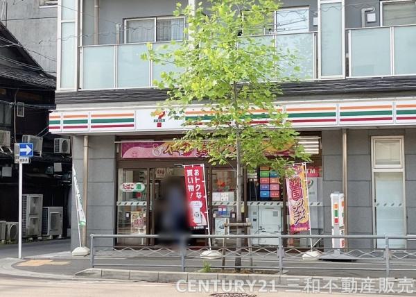 中京区壬生森前町(セブンイレブン京福西院駅前店)