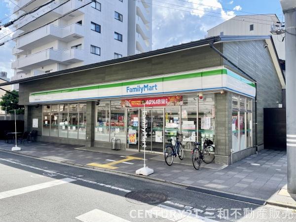 リソシエレスティーナ御所南(ファミリーマート柳馬場押小路店)