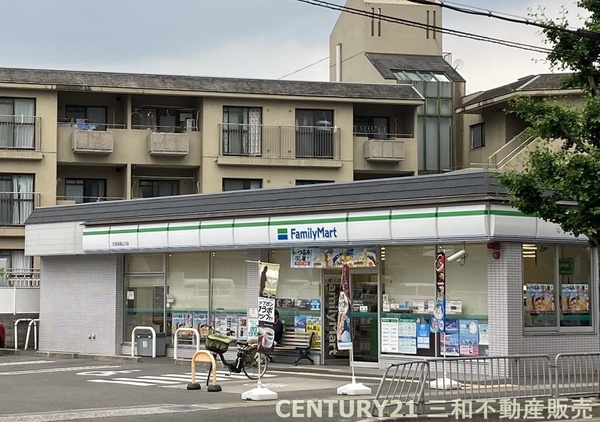 京都市右京区嵯峨苅分町の新築一戸建(ファミリーマート京都嵯峨広沢店)