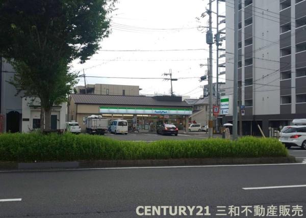 パデシオン西大路2番館(ファミリーマート西大路九条店)