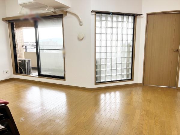 エミネンス西院