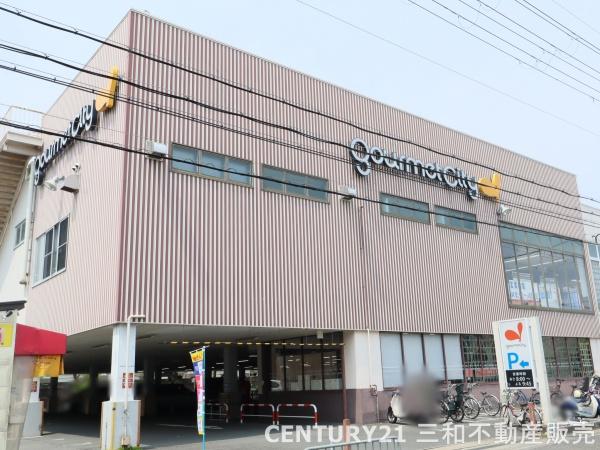 京都市西京区山田久田町の中古一戸建て(グルメシティ上桂店)