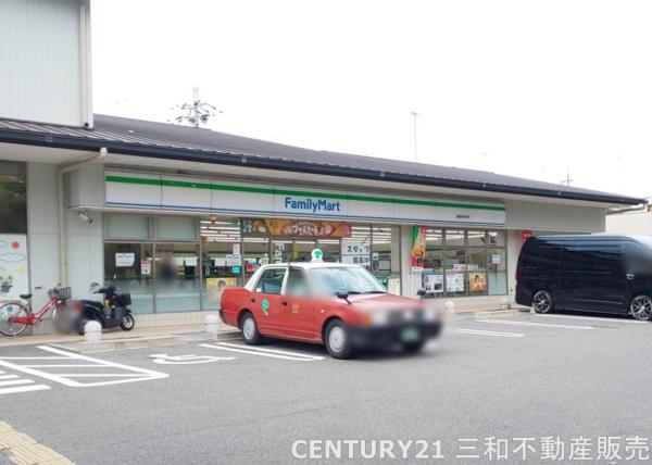 ルーシア嵯峨嵐山(ファミリーマート嵯峨新宮町店)
