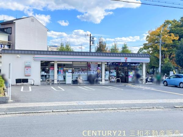 プラウド京都白川通(セブンイレブン一乗寺北大丸町店)
