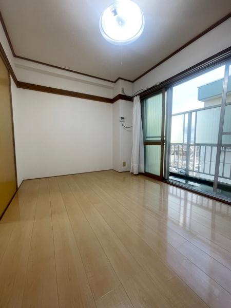 シャルマン白梅町ハイツ