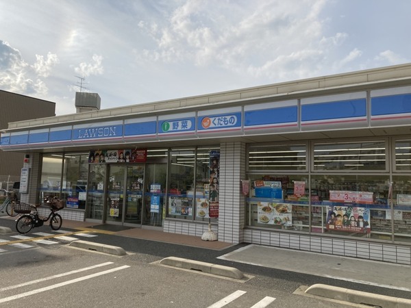 向陽グランドハイツ(ローソン久世殿城店)