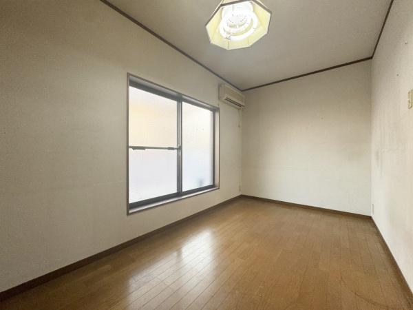 兵庫県西宮市中屋町