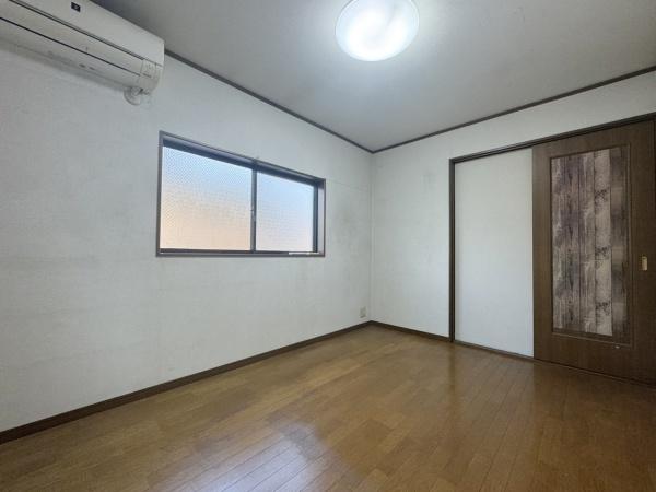 兵庫県西宮市中屋町