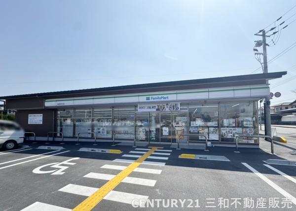 境谷西第二住宅第１２号棟(ファミリーマート洛西新林本通店)